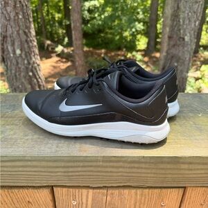 Nike Men's Black and White Vapor Golf Shoes